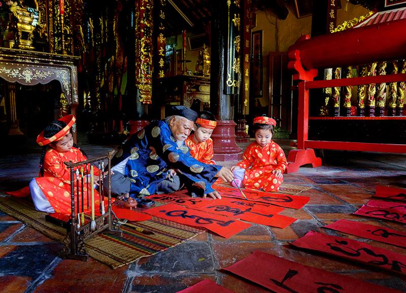 Hình ảnh minh họa người trẻ đang tham gia hoạt động cộng đồng, học tập chăm chỉ, hoặc làm việc với tinh thần trách nhiệm, thể hiện việc ứng dụng bài học từ thơ Bác Hồ vào cuộc sống hiện đại.